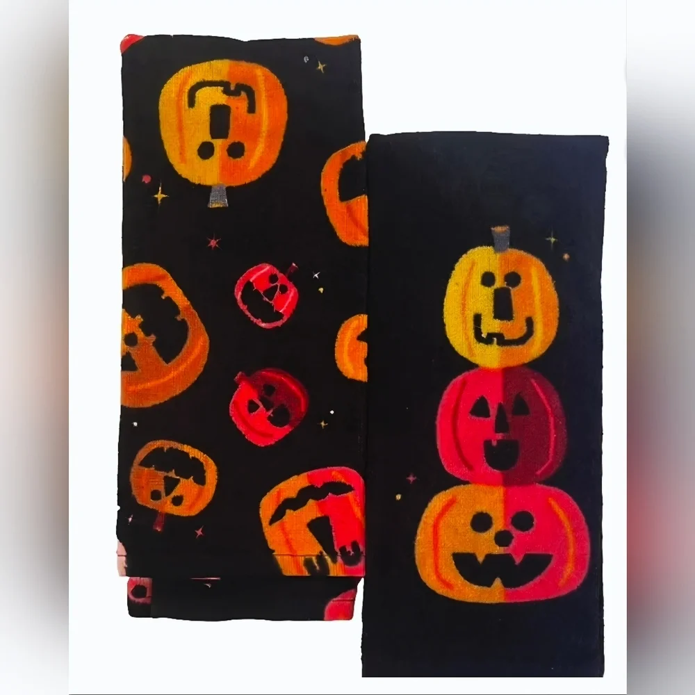 New Set 2 Black w 3 Stacked Orange Red Pumpkins Hand Towels Halloween Hyde & EEK